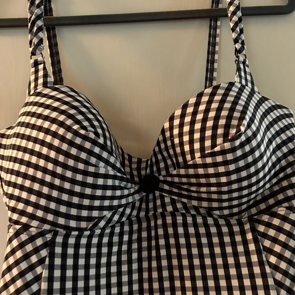 Coco rave pin up style suit! - Picture 3 of 8